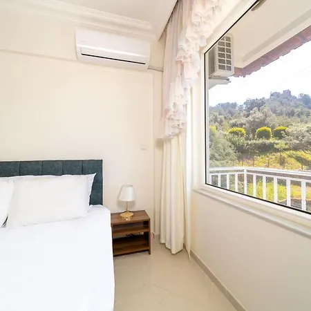 Apartment Superb Flat With Nature View And Balcony In *