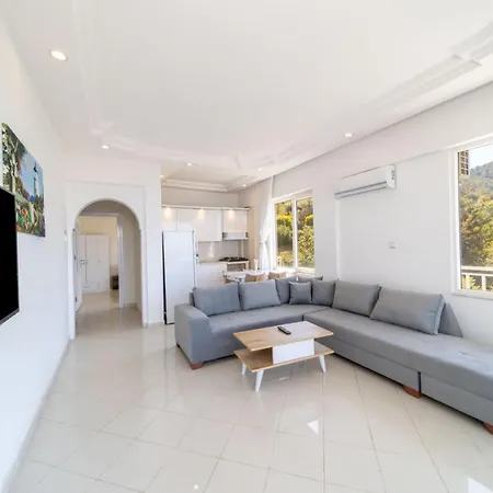 Superb Flat With Nature View And Balcony In * Alanya